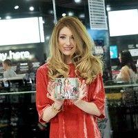 Nicola Roberts signs copies of her debut album 'Cinderella's Eyes'